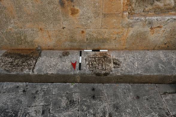 An international team is studying medieval board games in Dalmatia